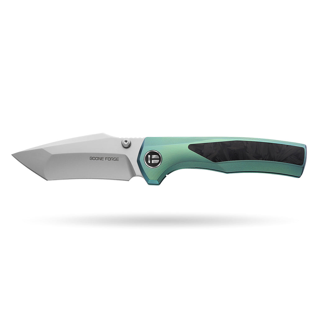 [PRE‑ORDER]BOONEFORGE Bloodfang Premium EDC Thumb stud knife ( 3.41" Bead Blasted M390 Blade & Mint green TC4 Titanium/Carbon Fiber Handle) - BF007