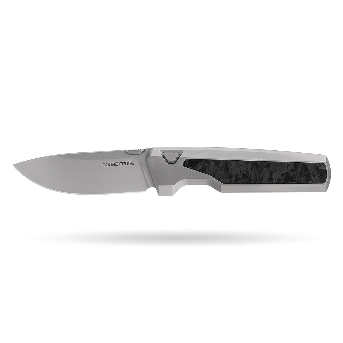[PRE‑ORDER]BOONEFORGE Mountainfang Premium EDC Button lock & Thumb stud knife  ( 3.31" Bead Blasted M390 Blade & Grey TC4 Titanium/Carbon Fiber Handle) - BF004