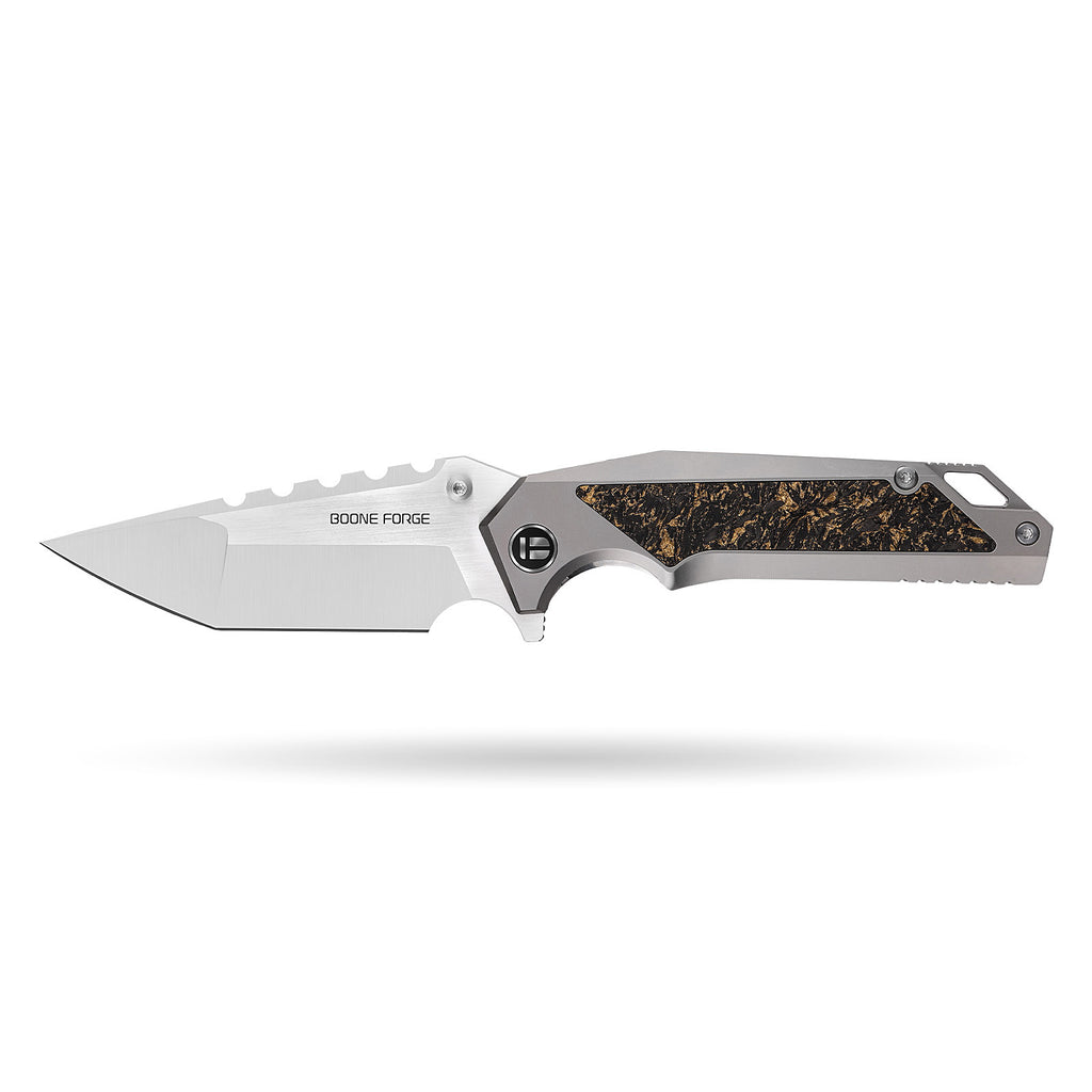 [PRE‑ORDER]BOONEFORGE Hellfire Premium EDC Fliper & Thumb Stud knife( 3.7'' Satin M390 Blade & Grey TC4 Titanium/Carbon Fiber Handle ) - BF055