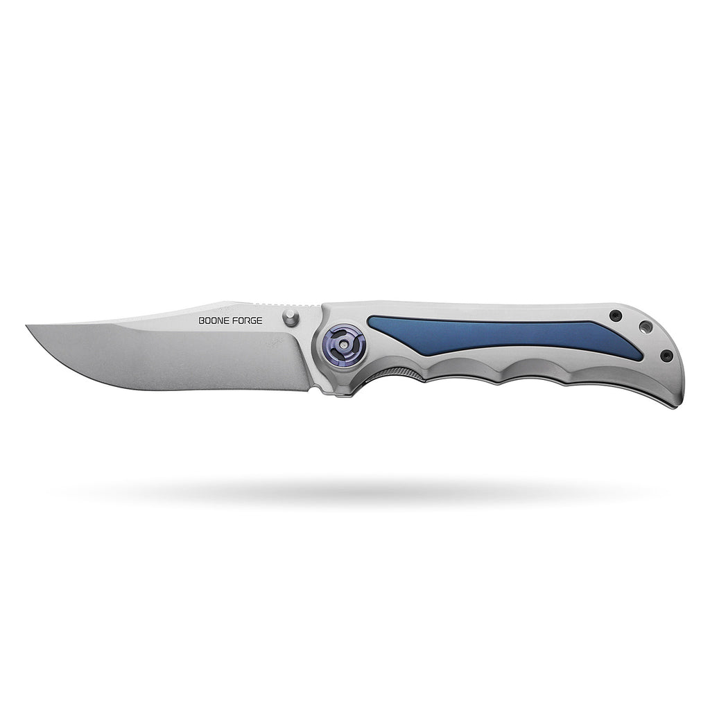 [PRE‑ORDER]BOONEFORGE Deepwalker Premium EDC Thumb Stud knife ( 3.74'' Stonewash M390 Blade & Grey TC4 Titanium Handle ) - BF051