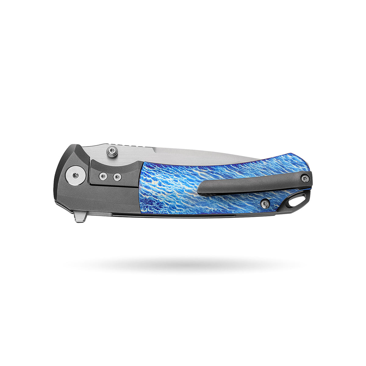 [PRE‑ORDER]BOONEFORGE Valkyrie Premium EDC Fliper & Thumb Stud knife ( 3.77'' Satin M390 Blade & Grey TC4 Titanium Handle ) - BF054